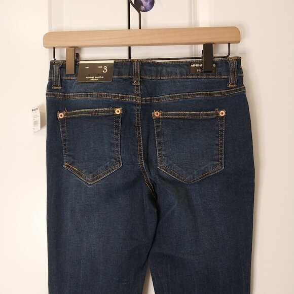 Tilly's Almost Famous Premium Ankle Juniors Jeans - Picture 7 of 8